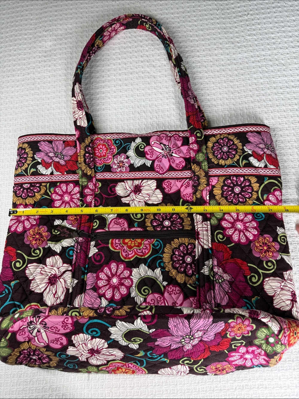 Vera Bradley quilted tote in pink Mod Floral pattern with matching small wallet - Picture 6 of 15
